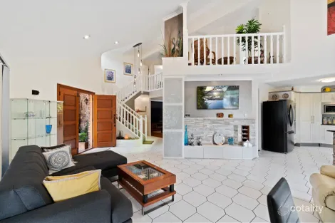 Property photo of 18 Palmwoods Crescent Runcorn QLD 4113