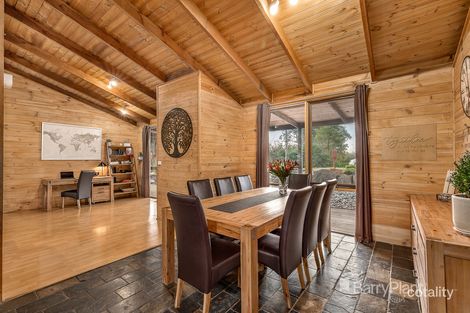 Property photo of 14 Upper Road Wattle Glen VIC 3096