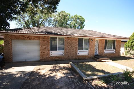 4 Nancy Pl, Ambarvale, NSW 2560