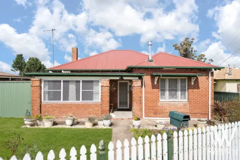 Property photo of 13 Boyd Street Kelso NSW 2795