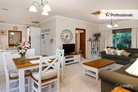 Property photo of 8 Dalkeith Avenue Lake Albert NSW 2650