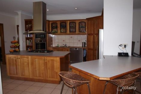 Property photo of 41 Bicentennial Drive Jerrabomberra NSW 2619