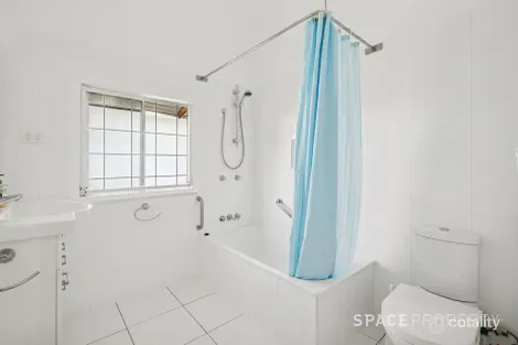 Property photo of 30 Lewin Street Bardon QLD 4065