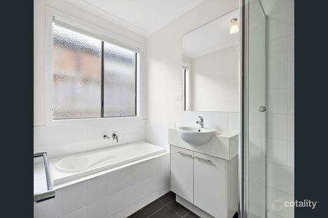 Property photo of 2 Coolgardie Way Doreen VIC 3754