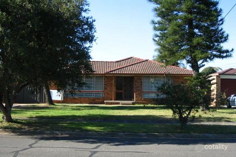 33 Greenmeadows Cres, Toongabbie, NSW 2146