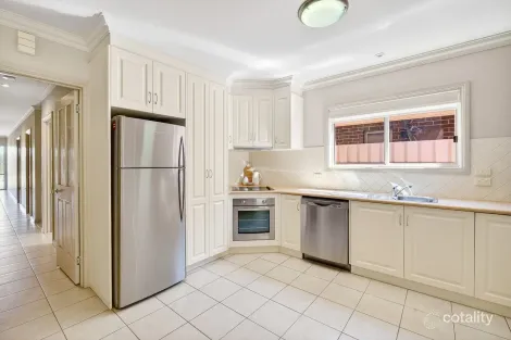 Property photo of 2/21 John Street Horsham VIC 3400