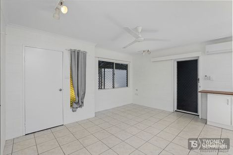 Property photo of 1/52 Armbrust Street Manoora QLD 4870