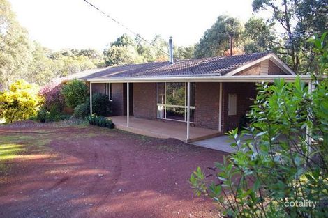 Property photo of 4 Hoburd Drive Woodend VIC 3442