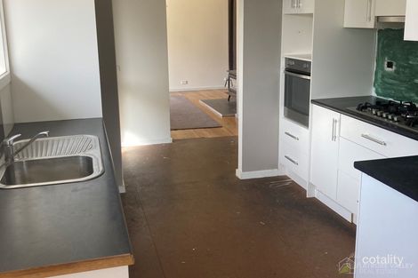 Property photo of 10 Donald Court Traralgon VIC 3844