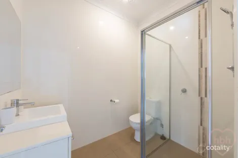 Property photo of 10/16 De Burgh Street Lyneham ACT 2602