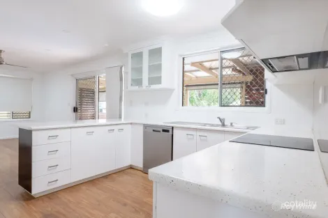 Property photo of 2 Goodworth Court Millbank QLD 4670
