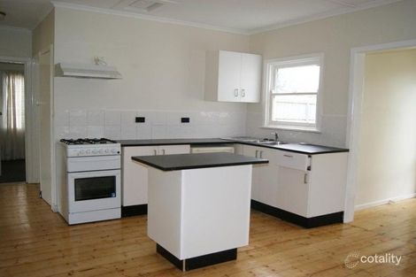 Property photo of 36 Airlie Grove Seaford VIC 3198