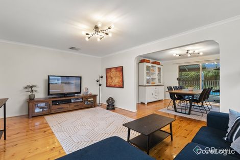 Property photo of 35 Charles Green Avenue Endeavour Hills VIC 3802