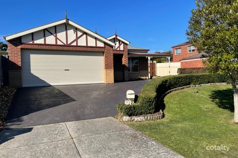 Property photo of 27 Nightingale Crescent Berwick VIC 3806