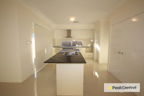 Property photo of 40 Elderflower Street Treeby WA 6164