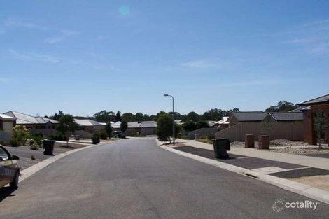 Property photo of 17 Arthurs Crescent Strathfieldsaye VIC 3551