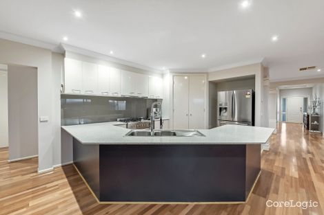 Property photo of 14 Clarence Way Taylors Hill VIC 3037