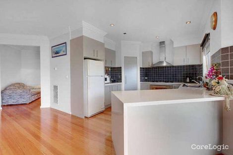 Property photo of 5 Rushcutters Place Taylors Hill VIC 3037