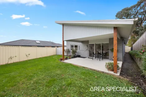 Property photo of 5 Fox Grove Korumburra VIC 3950