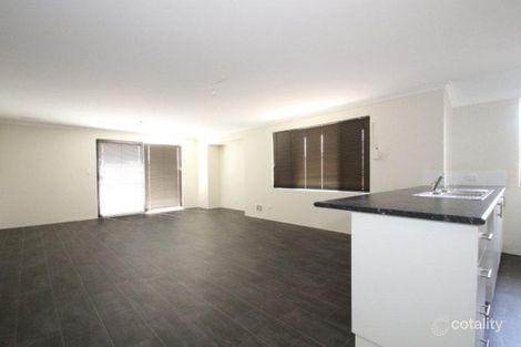 Property photo of 2 Renton Way Bertram WA 6167