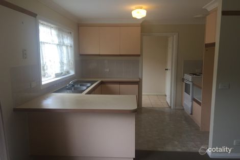 Property photo of 2/35 Prince Street Gisborne VIC 3437