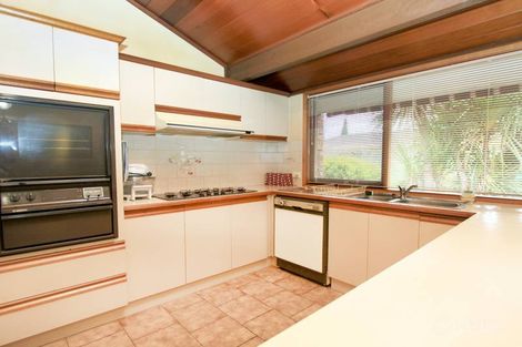 Property photo of 8 Westleigh Drive Werribee VIC 3030
