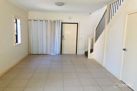 Property photo of 26 Rowe Drive Potts Hill NSW 2143