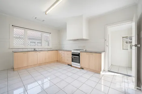 Property photo of 21 Anderson Road Sunshine VIC 3020