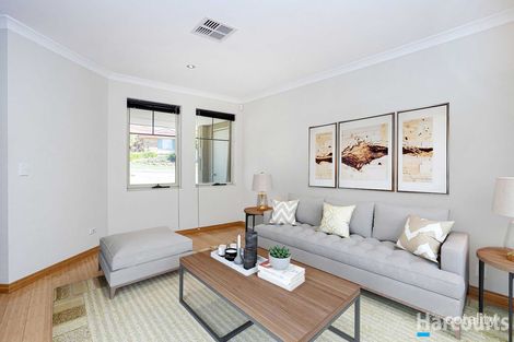 Property photo of 11 Lilystone Retreat Landsdale WA 6065