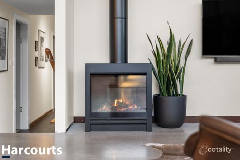 Property photo of 26 Ross Avenue Narrawallee NSW 2539