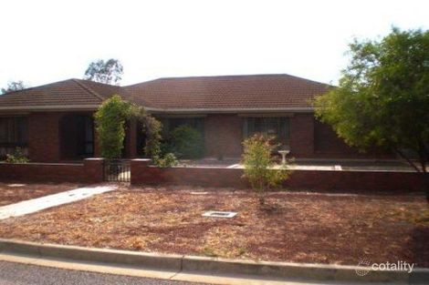 28 Armstrong St, Boort, VIC 3537