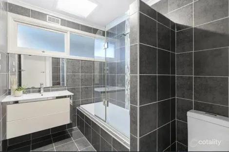 Property photo of 13 Bushlark Drive Carrum Downs VIC 3201