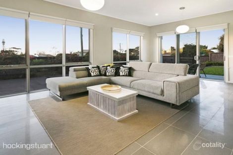 Property photo of 2 Beverley Road McCrae VIC 3938