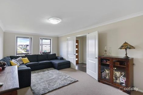 Property photo of 21 Clissold Street Elderslie NSW 2570