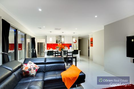 Property photo of 16 City Vista Circuit Cranbourne West VIC 3977