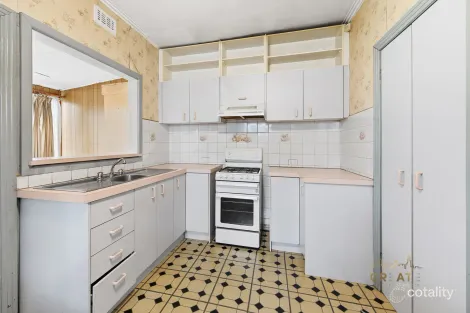 Property photo of 8 Tudor Road Sunshine North VIC 3020