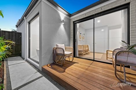 Property photo of 37 Huey Circuit Cranbourne VIC 3977