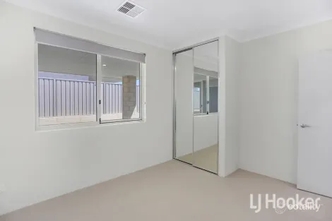 Property photo of 55 Persimmon Crescent Karnup WA 6176