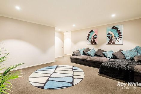 Property photo of 21 Dash Drive Cranbourne East VIC 3977