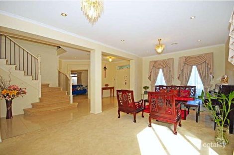 Property photo of 3 Arlington Drive Glen Waverley VIC 3150