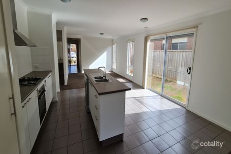 Property photo of 76 Hamish Drive Tarneit VIC 3029