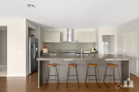 Property photo of 26 Orient Drive Doreen VIC 3754