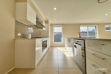 Property photo of 18 Mogo Close Blue Haven NSW 2262
