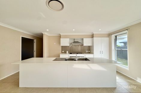 Property photo of 18 Mogo Close Blue Haven NSW 2262