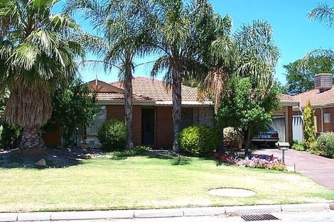 16 Niagara Pl, Morley, WA 6062