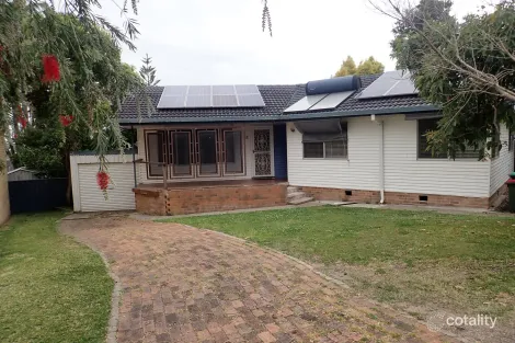 Property photo of 33 Ritchie Crescent Taree NSW 2430
