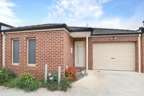 Property photo of 1/27 Staughton Street Melton South VIC 3338
