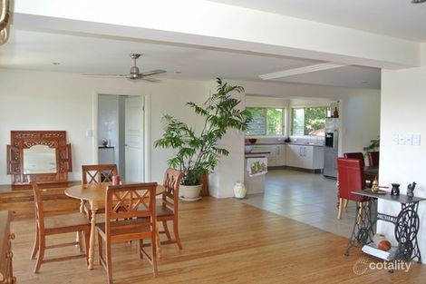 Property photo of 20 Calmwaters Crescent Macleay Island QLD 4184