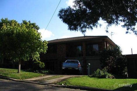 10 Crestwood Pl, Warners Bay, NSW 2282