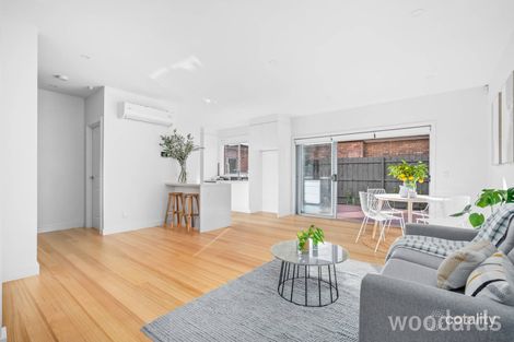 Property photo of 2/7 Lindsay Street Reservoir VIC 3073